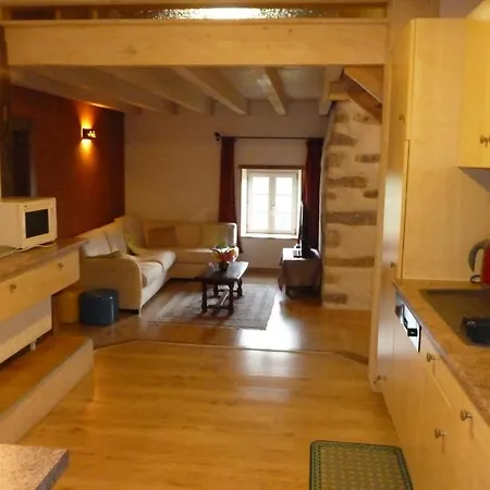 Apartment Gte Le Grenier Du Roc Dans Son Cadre De Verdure *